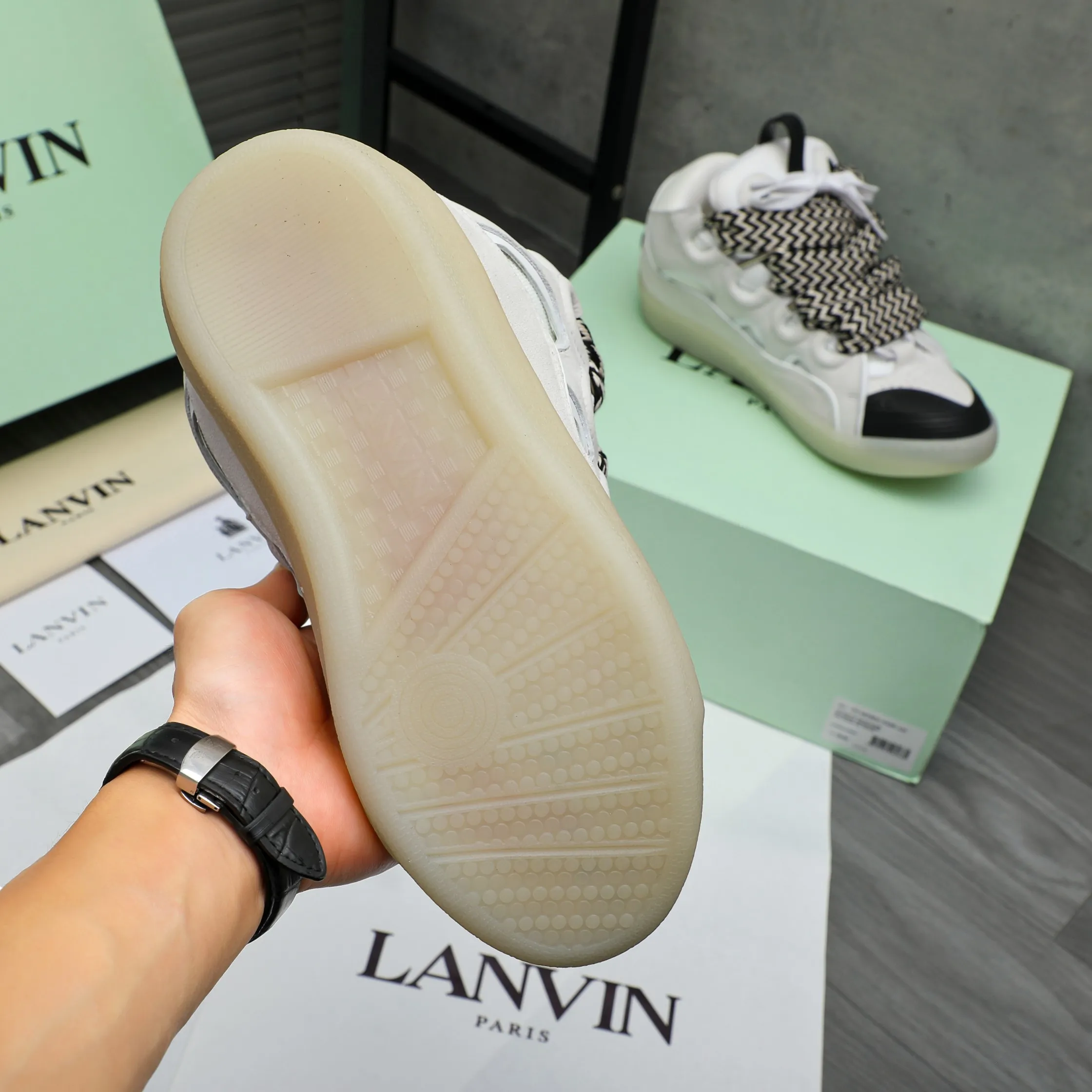 Men's shoes 💰740 [Lanvin] Lanvin high-end quality original couple's casual shoes - Upper: imported pebbled cowhide stitched with breathable mesh - Lining: Lycra elastic lining - Outsole: original rubber outsole - Super high quality control·Fine workmanship: highlighted (high-end·luxury·grade) -Size: 36-45 (45 can be customized)